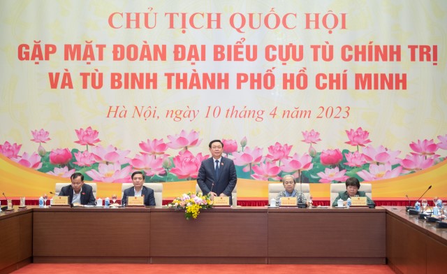 CHỦ TỊCH QUỐC HỘI VƯƠNG ĐÌNH HUỆ: CỐ GẮNG Ở MỨC CAO NHẤT GIẢI QUYẾT NHỮNG TRƯỜNG HỢP CÒN TỒN ĐỌNG ĐỐI VỚI NGƯỜI CÓ CÔNG